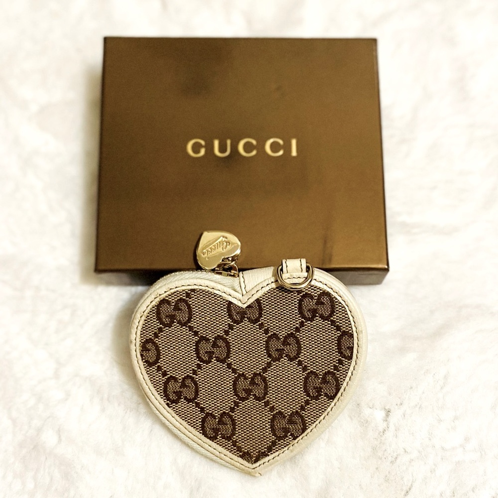 Gucci heart wallet